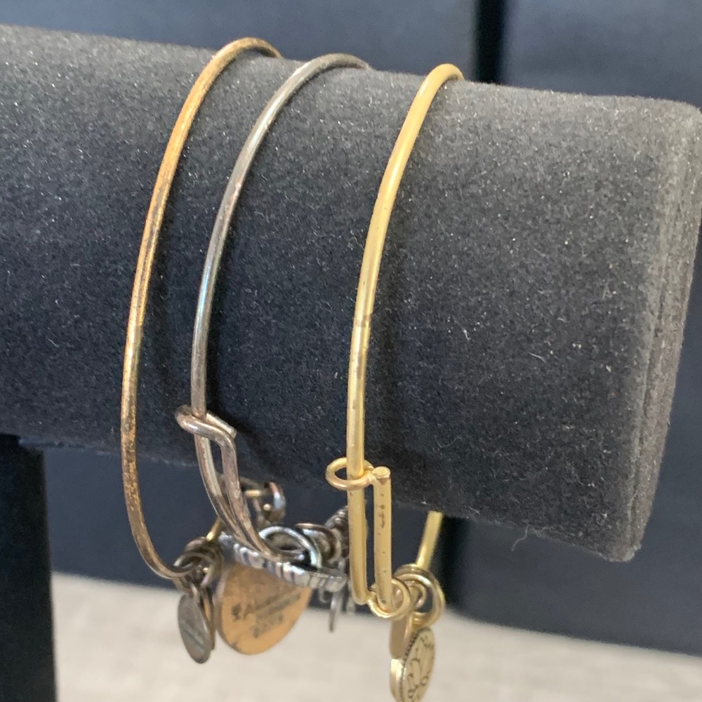 Alex and Ani Chrysalis Bangle Bracelet Lot Love Knot Lotus Dandelion 3pc Set